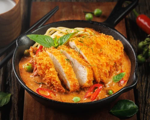 10B Panang crispy m nudler
